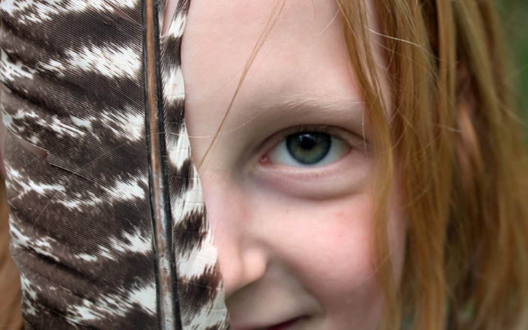 Ein "Federmädchen" entdeckt die Au