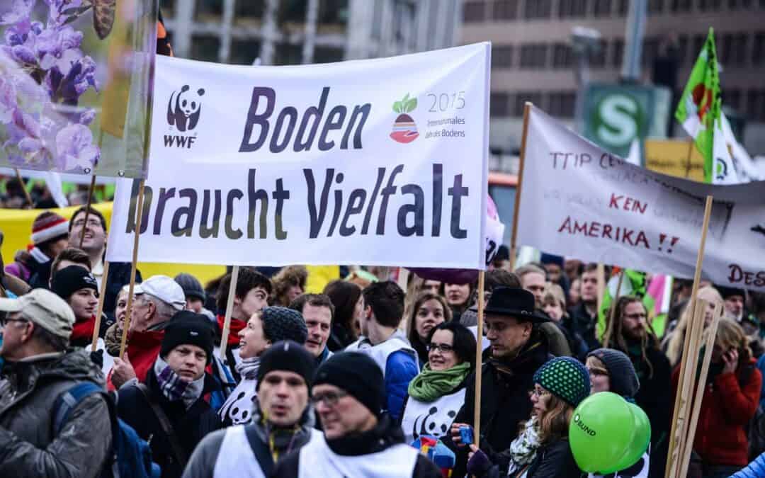 WWF und TEAM PANDA fordern: Natur statt Beton! Bodenschutz heißt auch Klimaschutz.