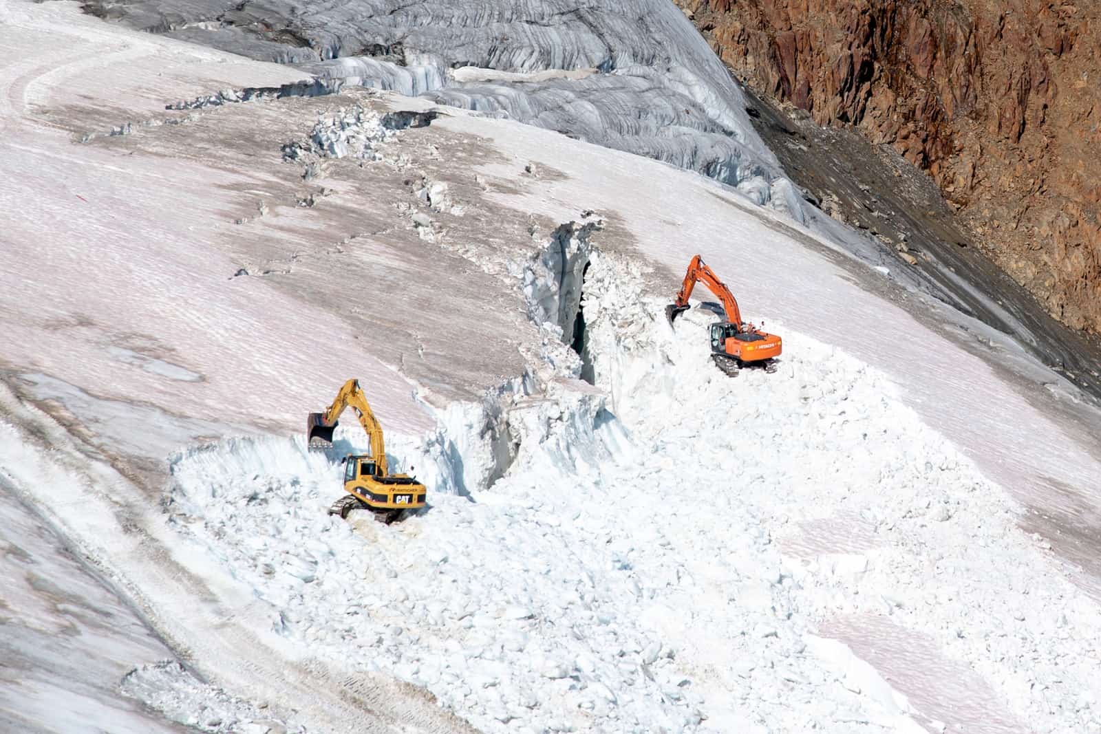 Bauarbeiten am Gletscher