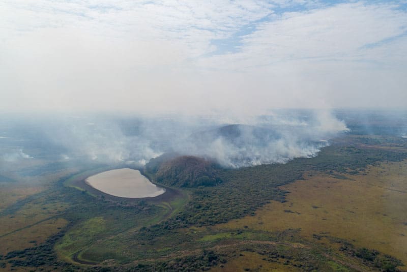 Rauchschwaden liegen über dem Pantanal, © by Silas Ismael / WWF-Brasil Rauchschwaden liegen über dem Pantanal, © by Silas Ismael / WWF-Brasil