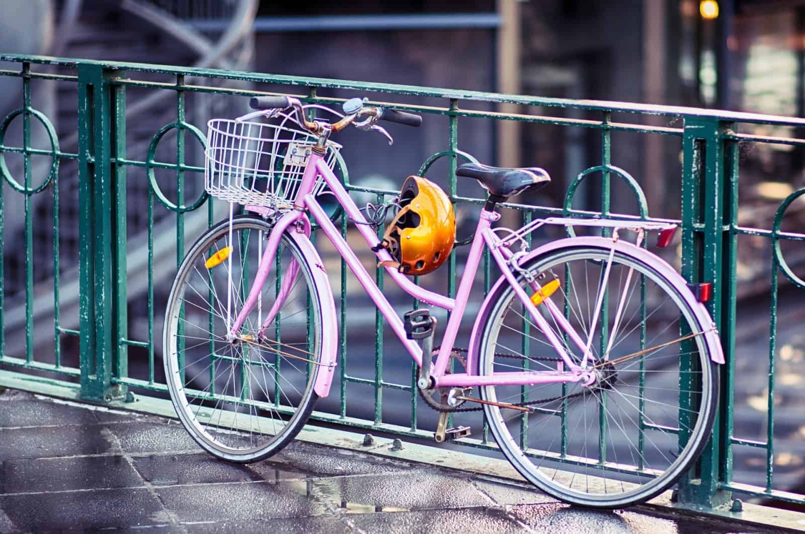 Umsteigen auf Öffis und Fahrrad, © by pixabay Umsteigen auf Öffis und Fahrrad, © by pixabay