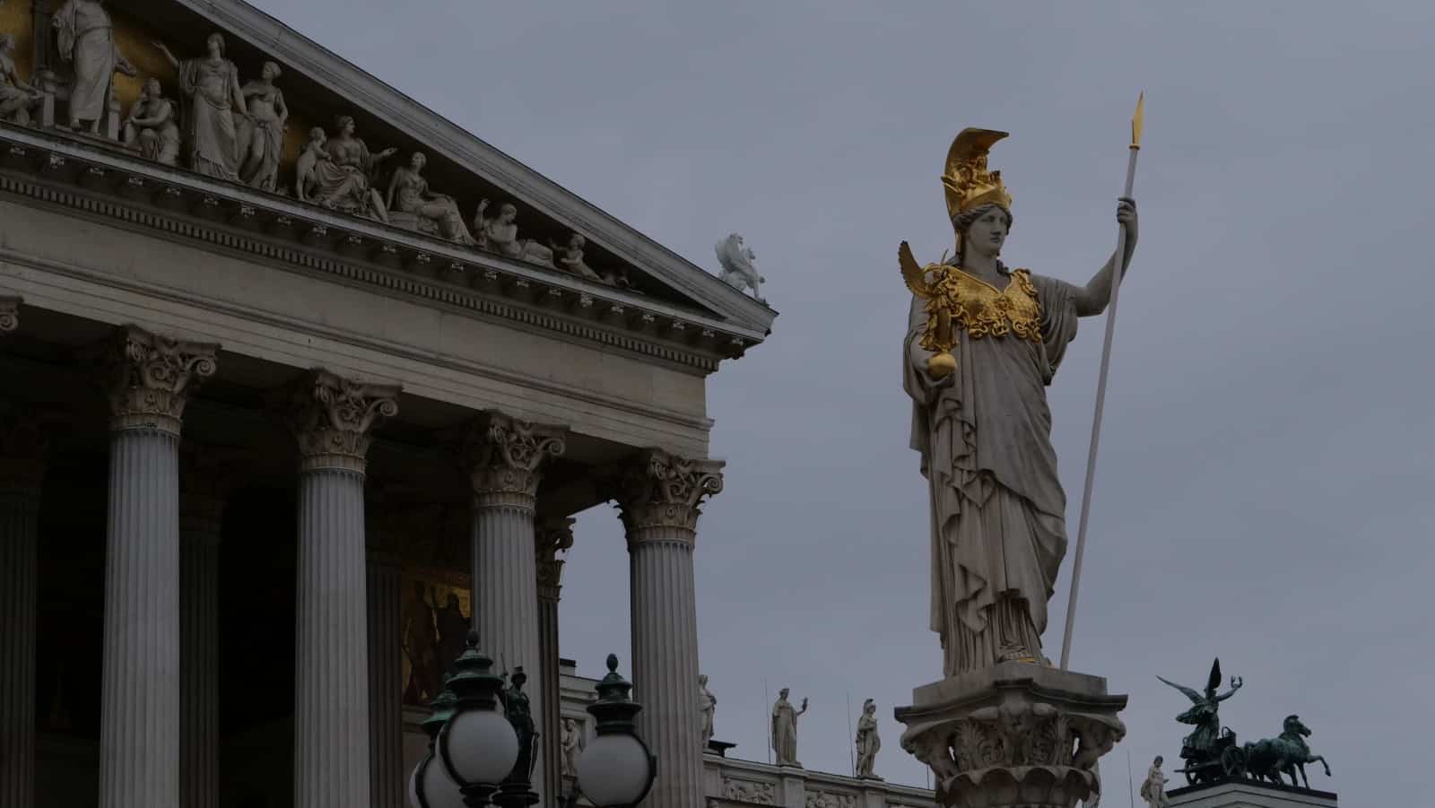 Justitia & Parlament
