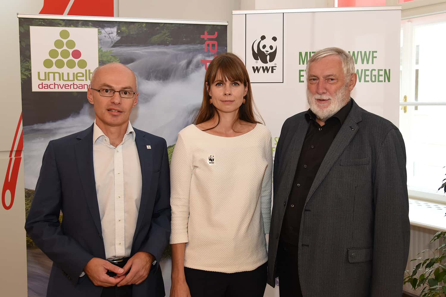 Pressekonferenz zum Auftakt der Kampagne "Rette unser Wasser"