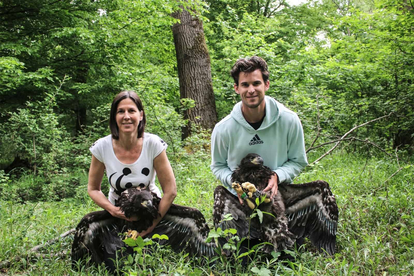 Andrea Johanides und Dominic Thiem bei der Besenderung