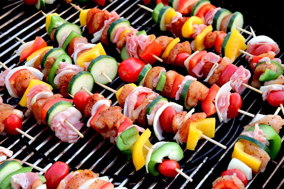 Grillspieß mit viel Gemüse(c)Pixabay