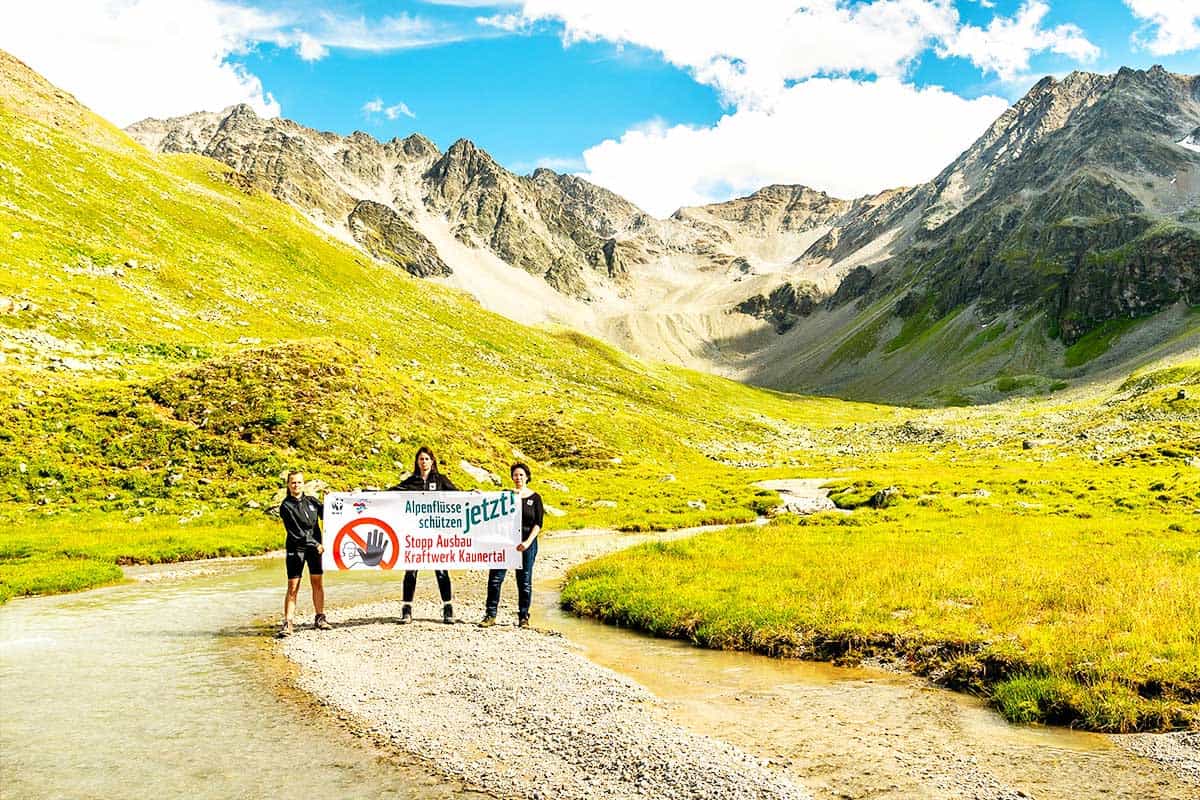 WWF-Protest im Platzertal(c)Sebastian Frölich TIWAG website spricht vom umweltfreundlichen Gas